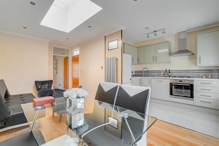 1 Bedroom Flat To Rent In Lower Sloane Street, London, SW1W