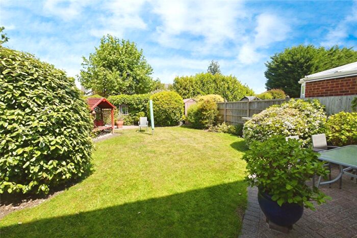 4 Bedroom Semi-Detached House For Sale In Appletree Crescent, Doddinghurst, Brentwood, Essex, CM15