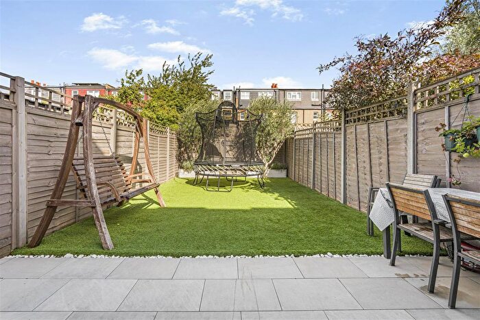 3 Bedroom Terraced House For Sale In Clarence Road, London, SW19