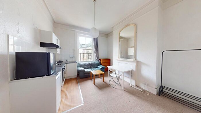 1 Bedroom Flat To Rent In St Michaels Place, Brighton, BN1