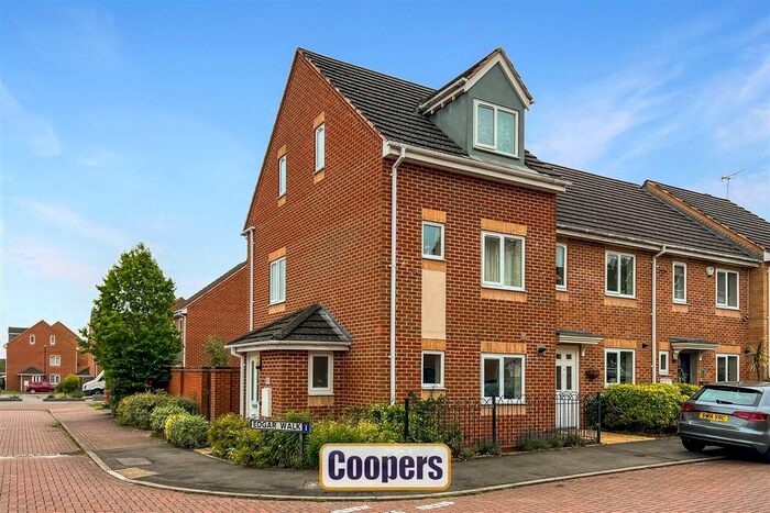 3 Bedroom Town House To Rent In Edgar Walk, Stoke, Coventry, CV2