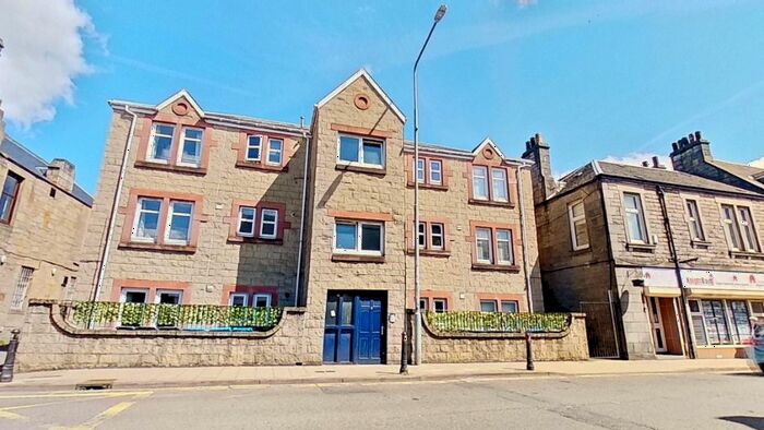 2 Bedroom Flat To Rent In Greendykes Road, Broxburn, West Lothian, EH52