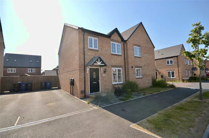 3 Bedroom Semi-Detached House To Rent In Cutter Lane, New Rossington, Doncaster, South Yorkshire, DN11