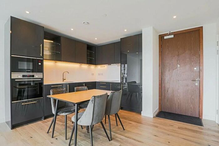 1 Bedroom Flat To Rent In Mary Neuner Road, London, N8