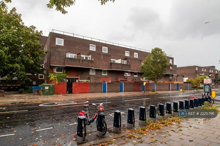 4 Bedroom Flat To Rent In Groome House, London, SE11