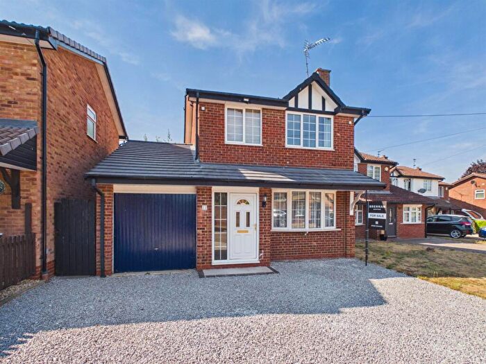 3 Bedroom Detached House For Sale In Baker Avenue, Broughton, NN14