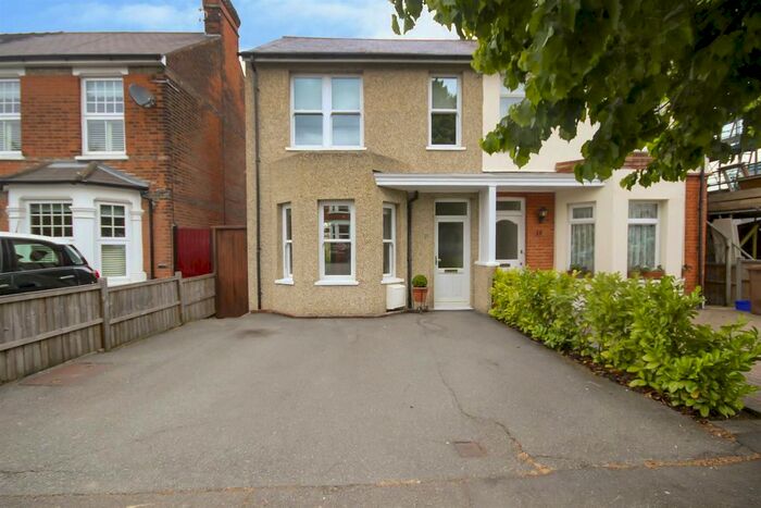3 Bedroom Semi-Detached House To Rent In Robin Hood Road, Brentwood, CM15