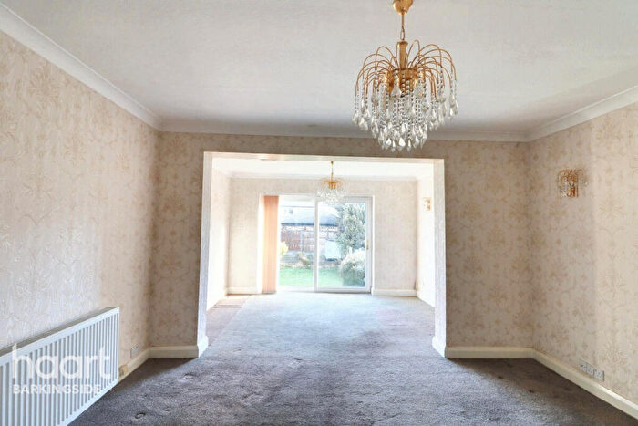 2 Bedroom Semi-Detached Bungalow For Sale In Ashley Avenue, Barkingside, IG6