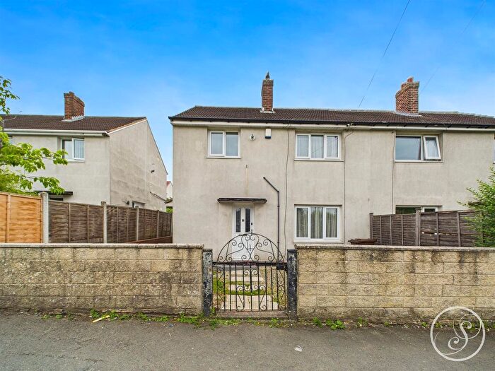 3 Bedroom Semi-Detached House To Rent In Swardale Road, Leeds, LS14