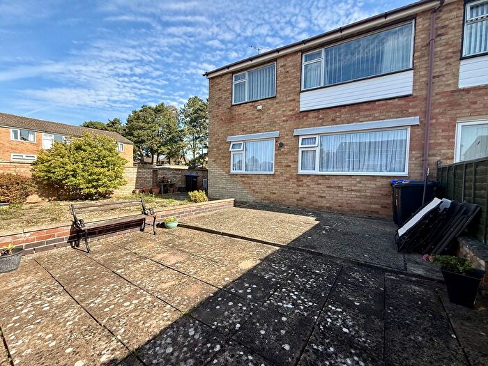 2 Bedroom Maisonette For Sale In Conifer Rise, Westone, NN3