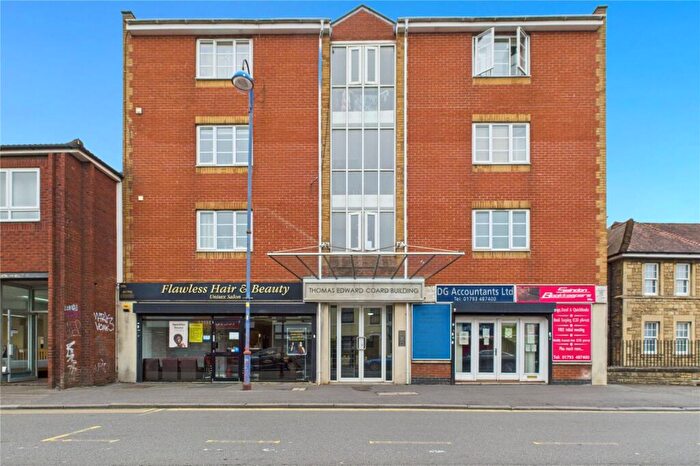 1 Bedroom Apartment For Sale In Cricklade Road, Swindon, Wiltshire, SN2