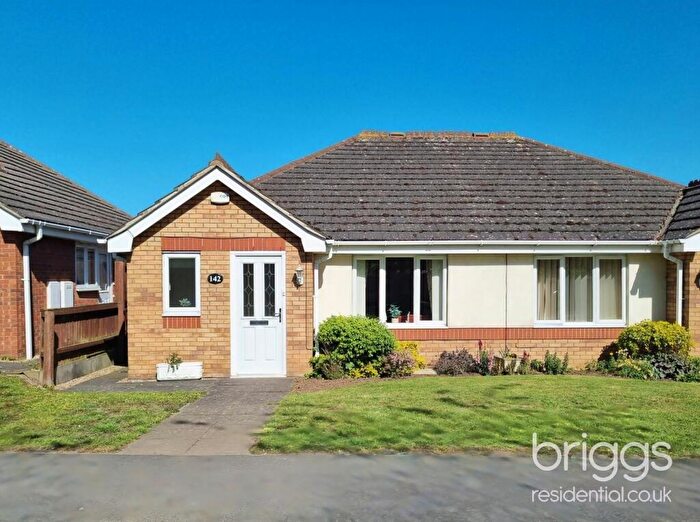2 Bedroom Bungalow For Sale In Godsey Lane, Market Deeping, PE6