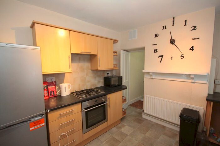 3 Bedroom Terraced House To Rent In High Town Road, Luton, LU2