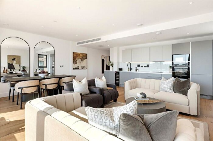 2 Bedroom Apartment For Sale In Graphite Square, Nine Elms, SE11