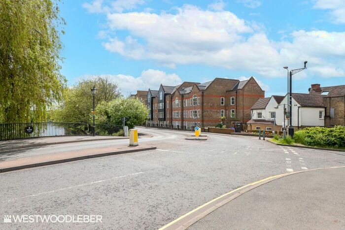 1 Bedroom Flat To Rent In Amwell End, Ware, SG12