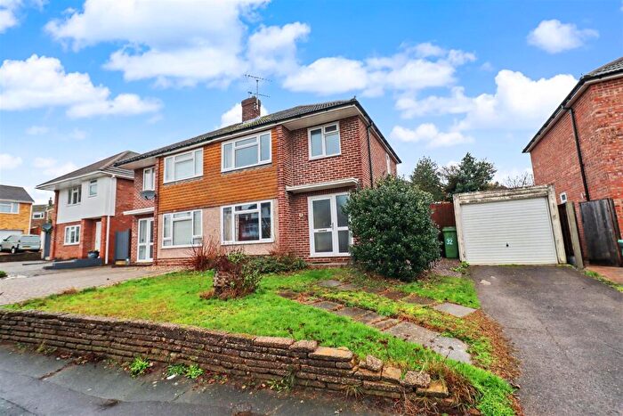 3 Bedroom Semi Detached House For Sale In Godlings Way, Braintree, CM7