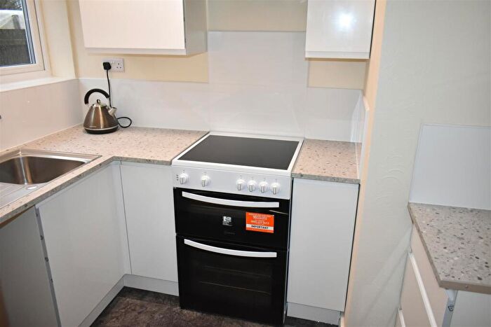 1 Bedroom Apartment To Rent In Ash Close, Yate, BS37