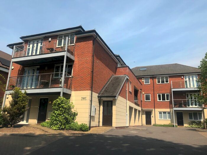 1 Bedroom Flat To Rent In London Road, High Wycombe, HP11