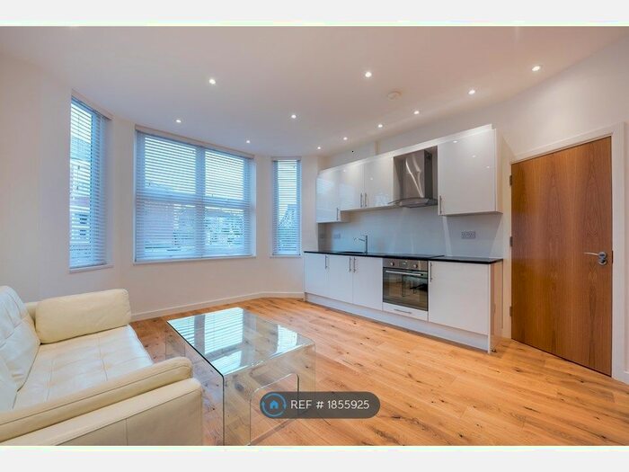 1 Bedroom Flat To Rent In Riffel Road, London, NW2