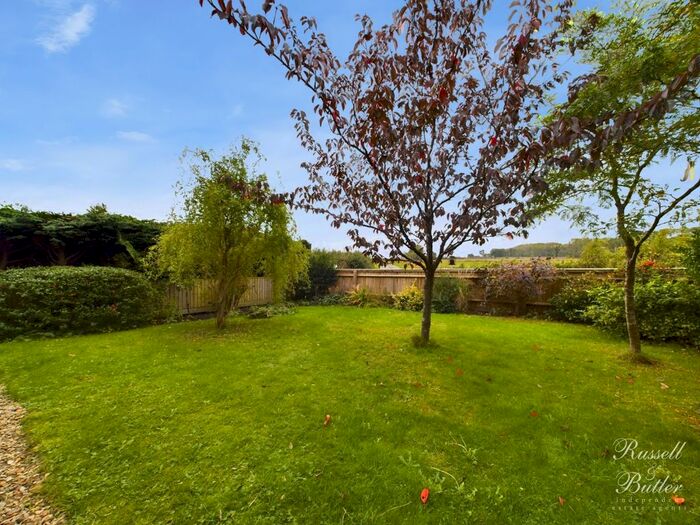 2 Bedroom Cottage For Sale In Newton Purcell, Buckingham, MK18