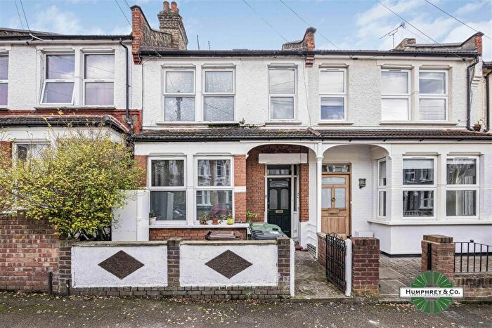 1 Bedroom Flat To Rent In Guernsey Road, London, E11