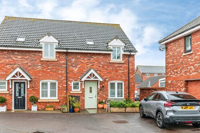3 Bedroom Semi Detached House For Sale In Camomile Walk, Portishead, Bristol, Somerset, BS20