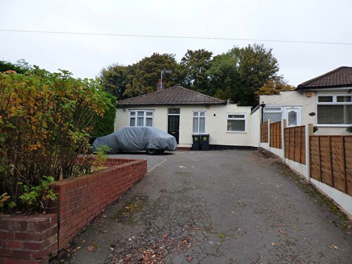 3 Bedroom Detached Bungalow To Rent In War Lane, Harborne, Birmingham, West Midlands, B17
