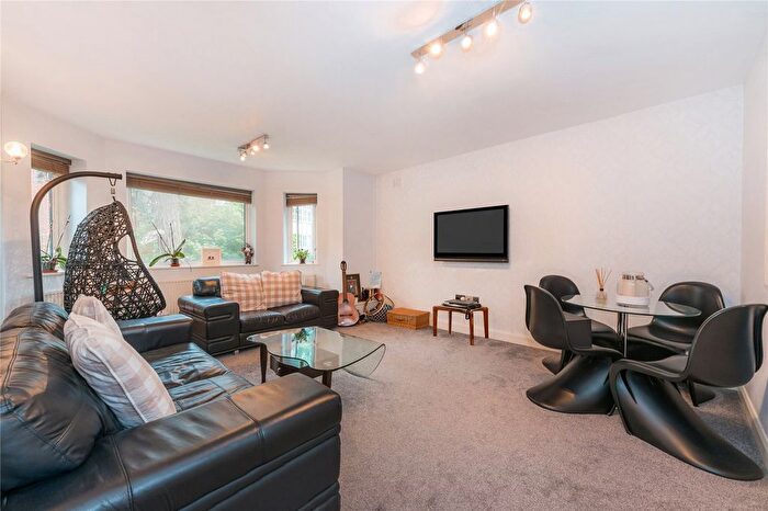1 Bedroom Flat To Rent In Highview, Holford Road, NW3