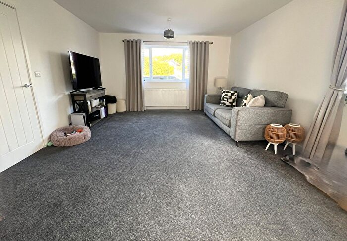 3 Bedroom Property To Rent In B Newton Road, Kingskerswell, TQ12