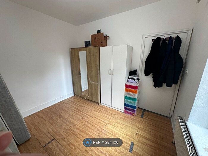 3 Bedroom Flat To Rent In Elizabeth Road, London, E6