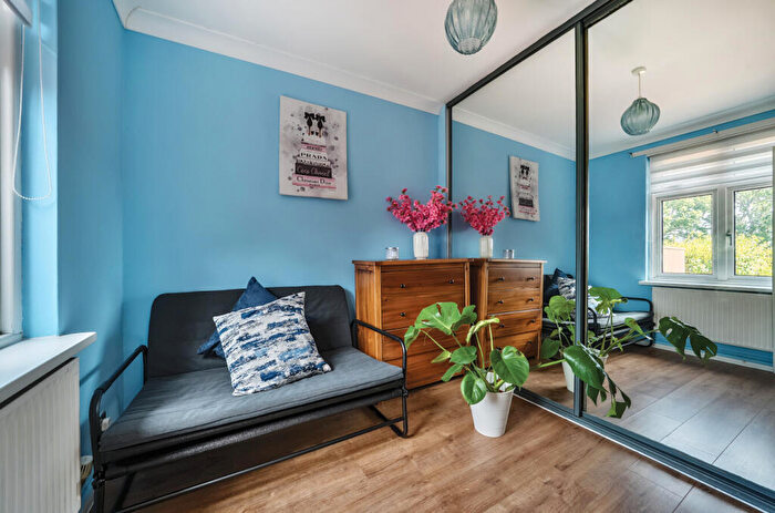 2 Bedroom Bungalow For Sale In Springford Crescent, Lordswood, Southampton, Hampshire, SO16