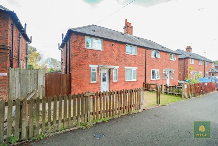 3 Bedroom Semi-Detached House To Rent In Guildford Road, Aldershot, GU12