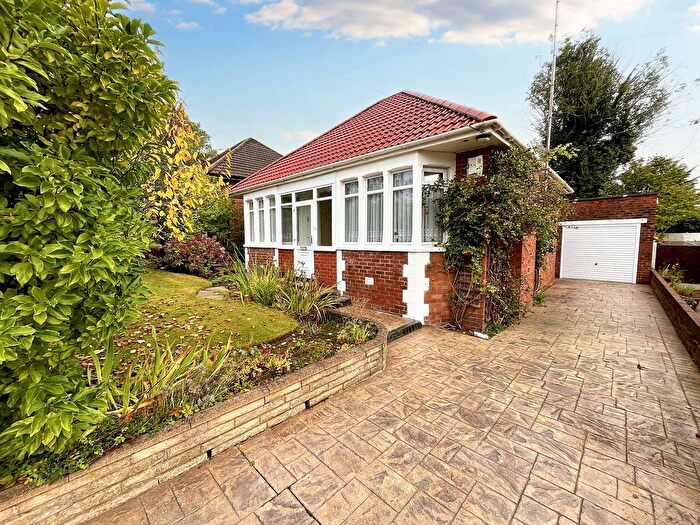 2 Bedroom Bungalow For Sale In Middleton Drive, Bury, BL9