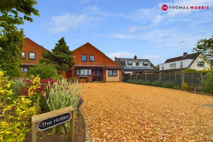 4 Bedroom Detached House For Sale In Colmworth Road, Little Staughton, Bedford, MK44