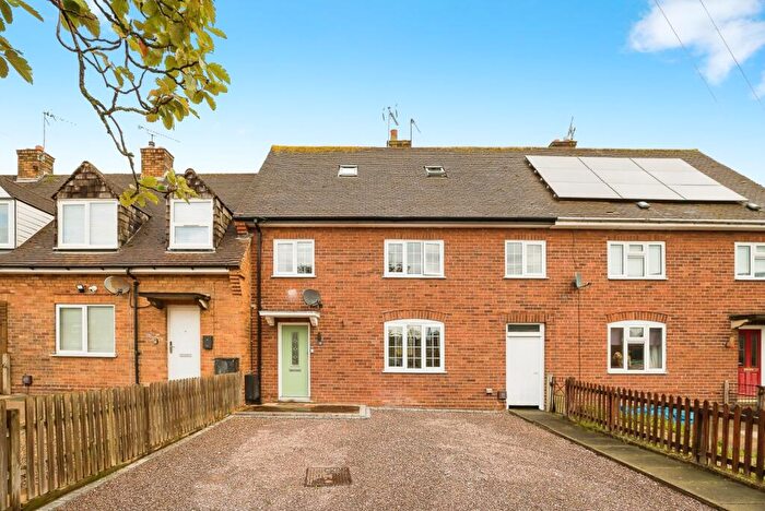 3 Bedroom Terraced House For Sale In Blacon Avenue, Chester, Cheshire, CH1