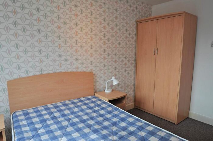 2 Bedroom Apartment To Rent In Derby Road, Nottingham, NG1
