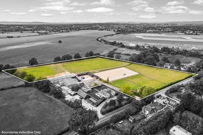 Equestrian Property To Rent In Ref: Pp - Bonnetts Lane, Ifield, RH11