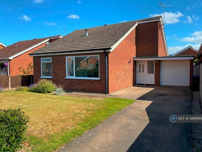 3 Bedroom Bungalow To Rent In Swallow Avenue, Skellingthorpe, Lincoln, LN6