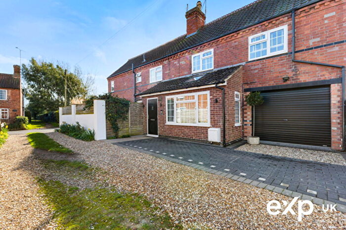 3 Bedroom End Of Terrace House For Sale In Main Street, Hoveringham, Nottingham, NG14