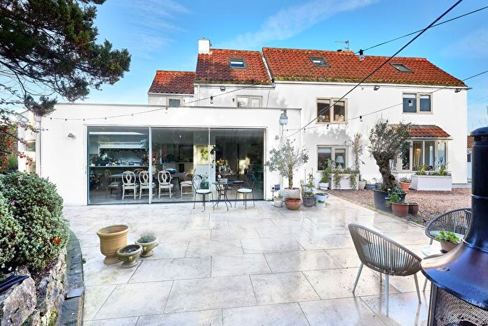 3 Bedroom Detached House For Sale In Chapel Hill, Darrington, WF8