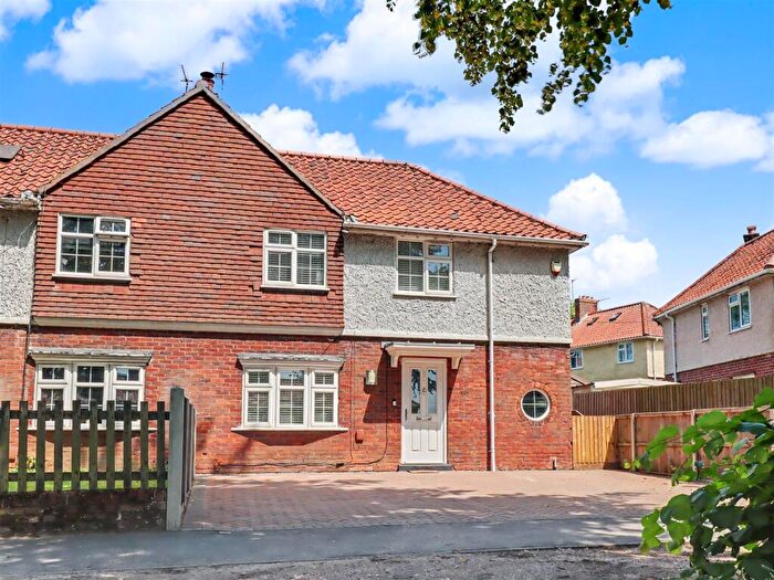 3 Bedroom End Of Terrace House For Sale In Drayton Road, Norwich, NR3
