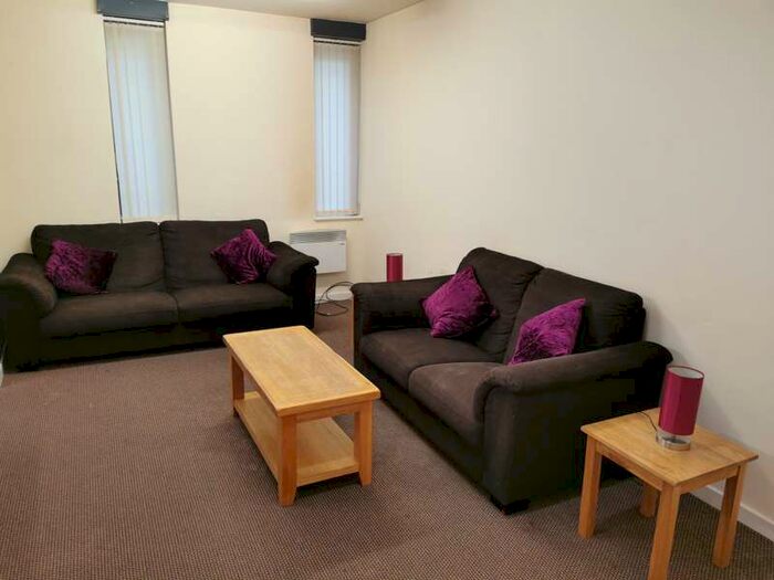 3 Bedroom Apartment To Rent In Bridport Street, Liverpool L3