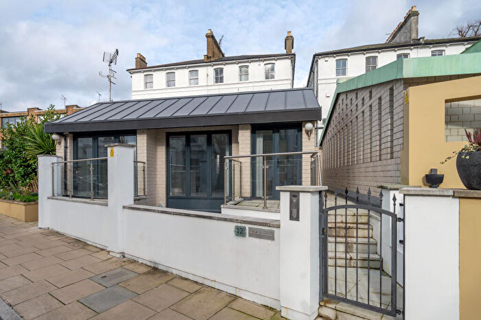 3 Bedroom House For Sale In Abbots Place, London, NW6