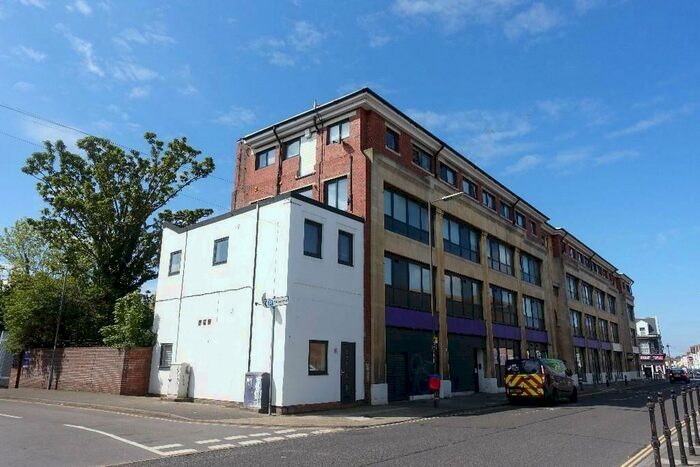 1 Bedroom Flat To Rent In London Road, Portsmouth, Hampshire, PO2