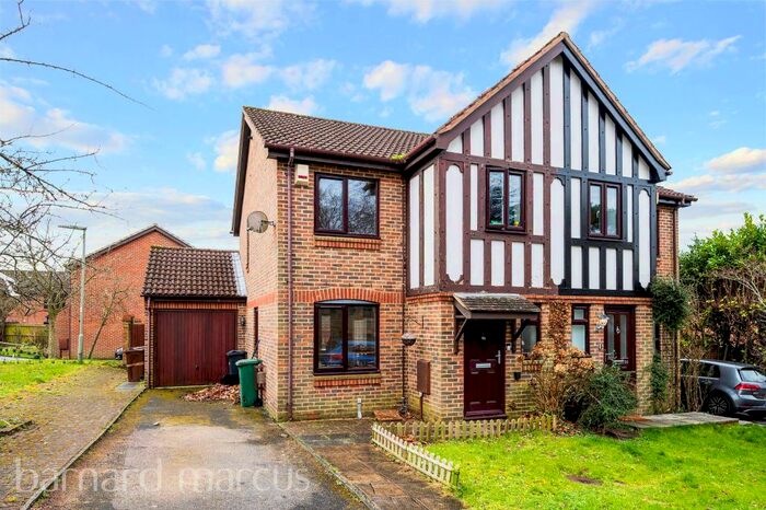 3 Bedroom Detached House To Rent In Alpine Road, Redhill, RH1