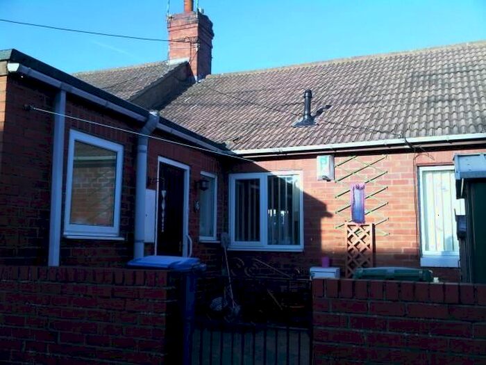 2 Bedroom Detached House To Rent In School Avenue, Blackhall Colliery, Hartlepool TS27