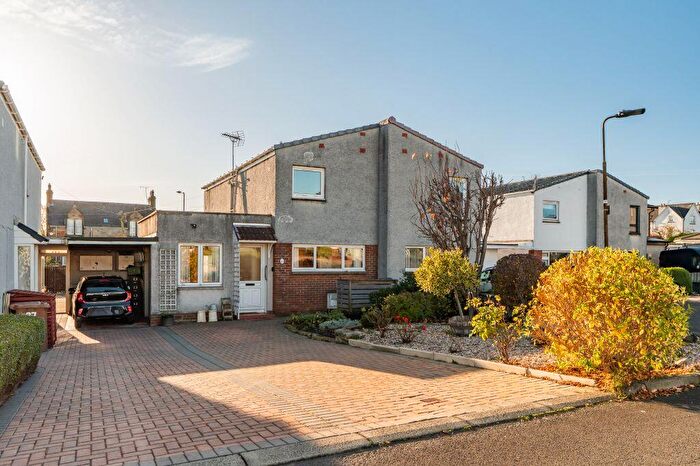 2 Bedroom Semi-detached Villa For Sale In Almondhill Road, Kirkliston, EH29