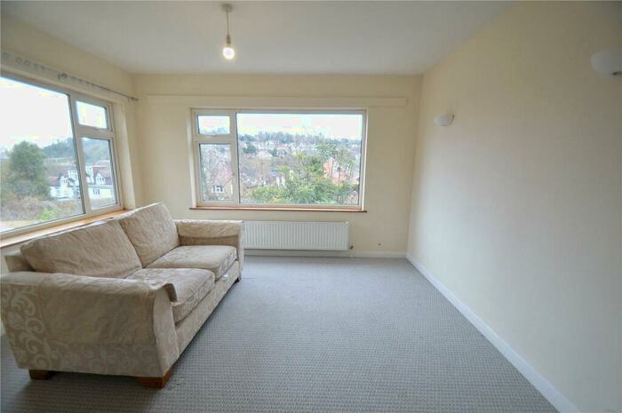 3 Bedroom Property To Rent In Wilmot Road, Purley, CR8