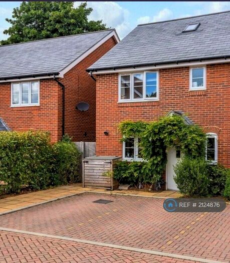 3 Bedroom Semi-Detached House To Rent In Grayling Close, Godalming, GU7