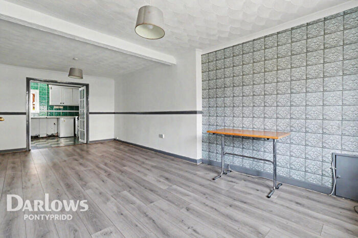 3 Bedroom End Of Terrace House For Sale In Broadway, Pontypridd, CF37
